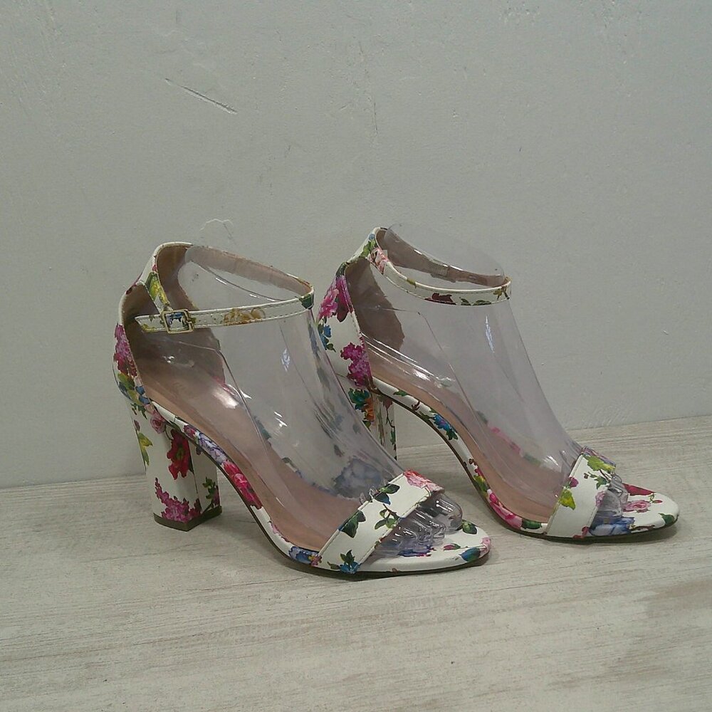 Madden Girl Delicate Cottagecore Beela Ankle Strap Block-Heel Dainty Sandals 7.5 - Picture 9 of 13